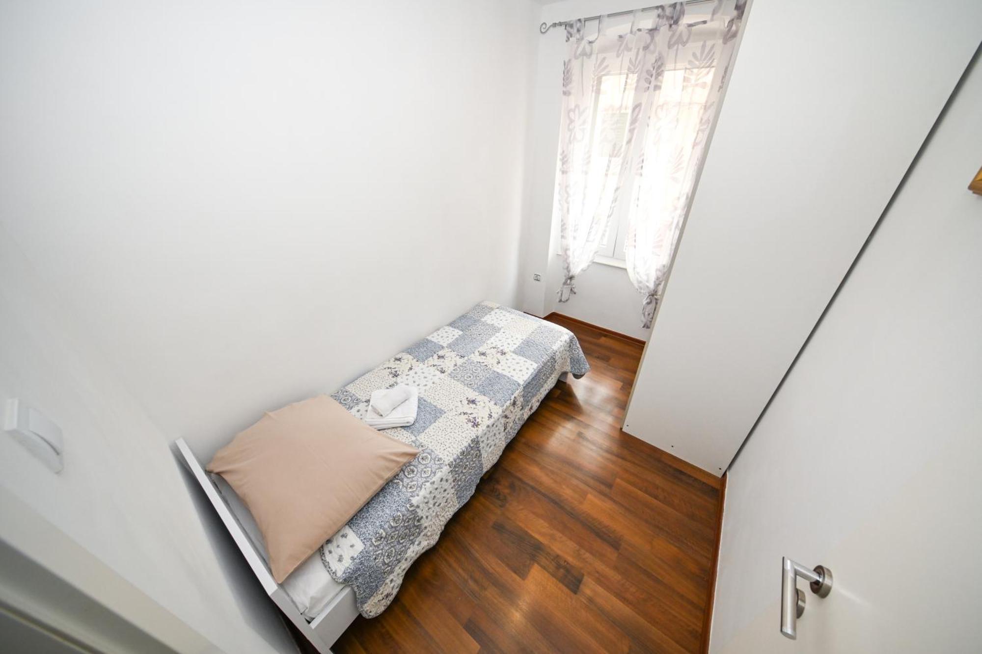 Apartment Aldora Zadar Exteriör bild